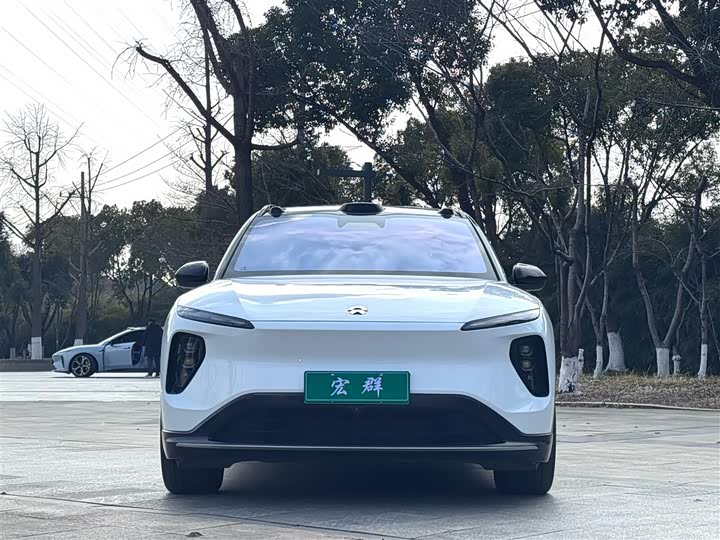 Фото 2 - Nio ES6