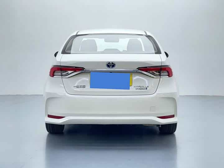 Фото 7 - Toyota Corolla