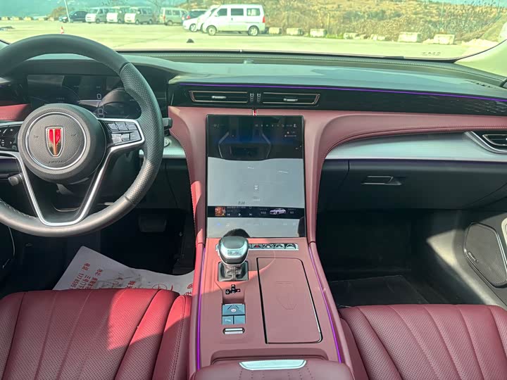 Фото 7 - Hongqi H5