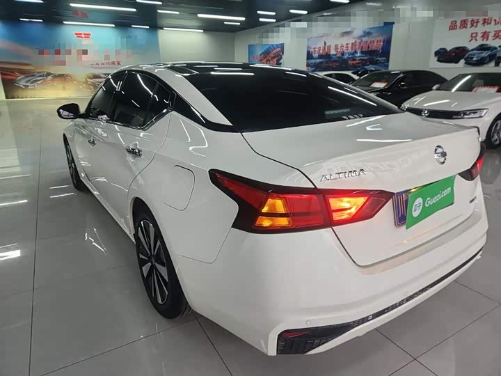 Фото 5 - Nissan Teana