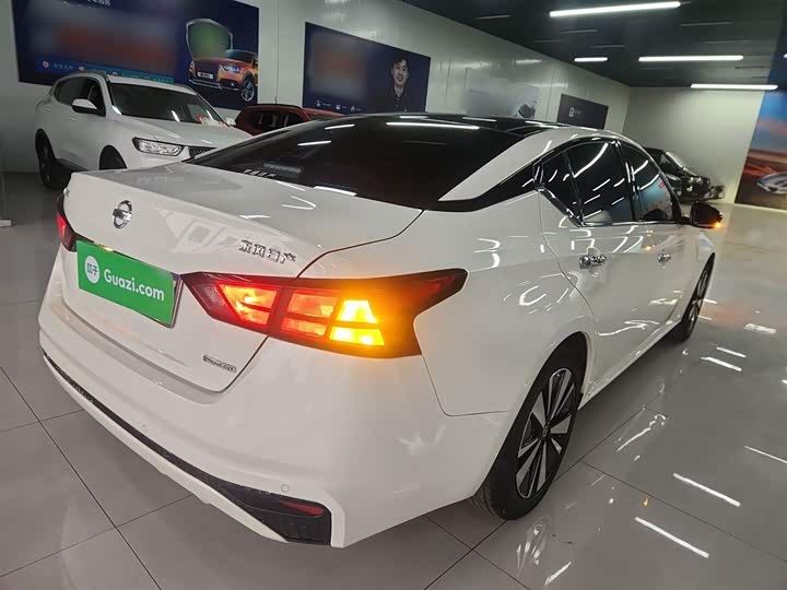 Фото 7 - Nissan Teana