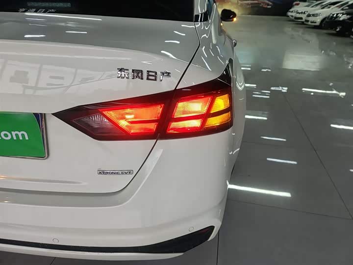 Фото 8 - Nissan Teana