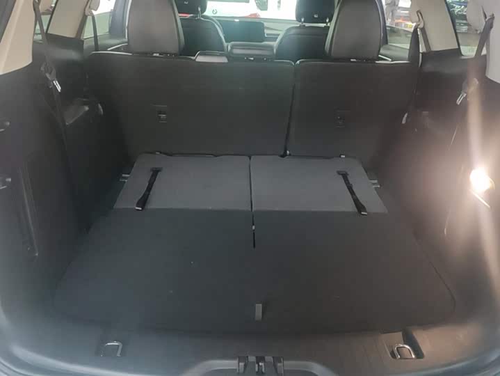 Фото 4 - Ford Edge