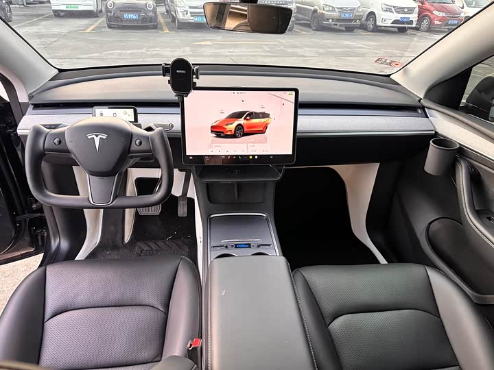 Фото 7 - Tesla Model Y