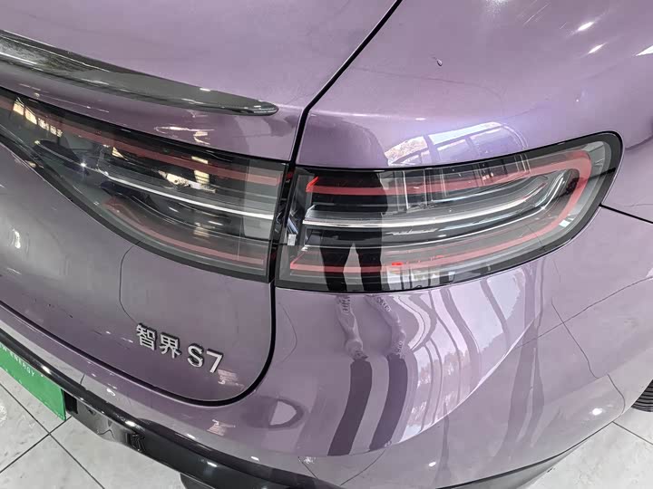 Фото 9 - Luxeed S7