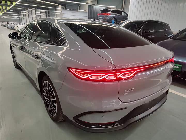 Фото 5 - BYD Han