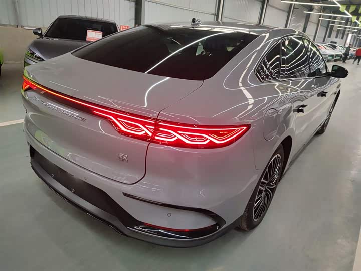 Фото 7 - BYD Han