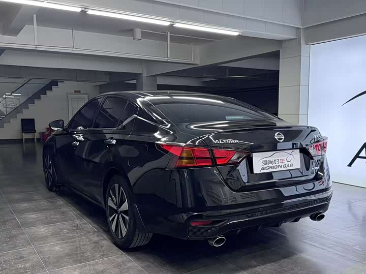 Фото 5 - Nissan Teana