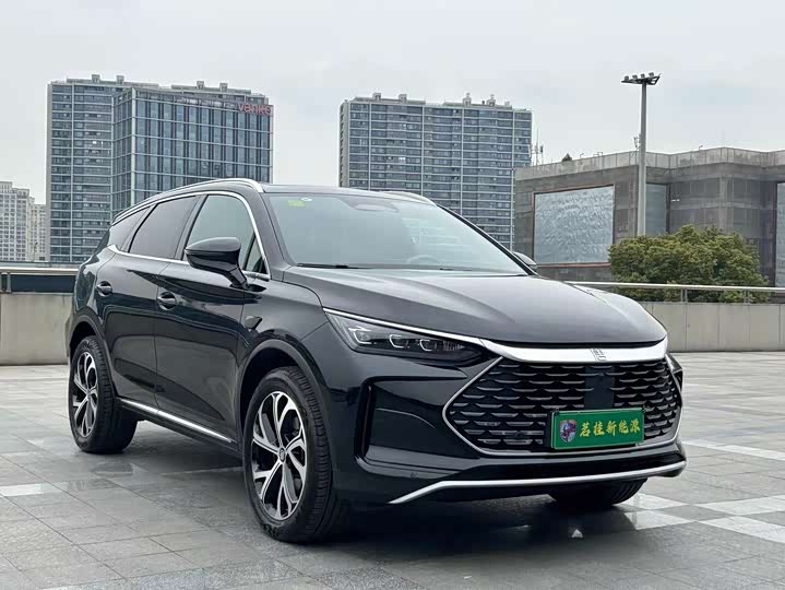 Фото 3 - BYD Tang Hybrid/EV