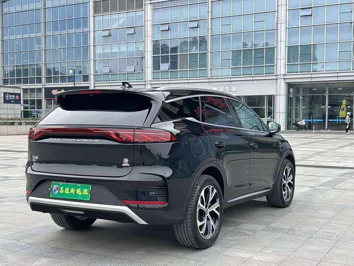 Фото 5 - BYD Tang Hybrid/EV