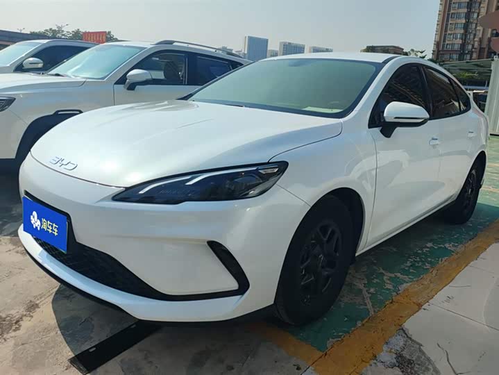 Фото 1 - BYD Seal 05 DM-i Hybrid