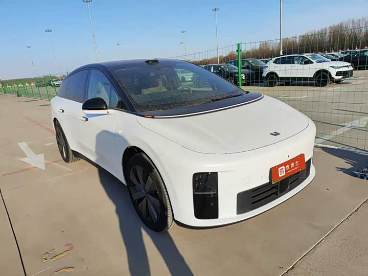 Фото 4 - LiXiang i6