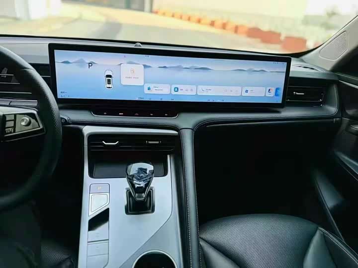 Фото 5 - Roewe RX5