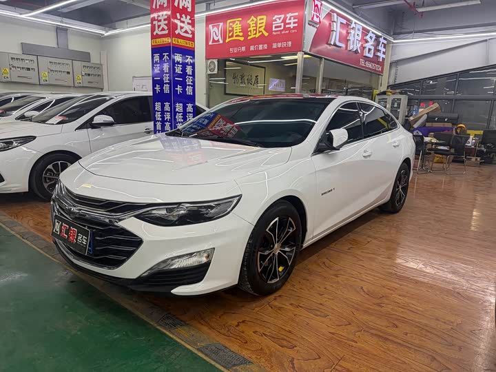 Фото 1 - Chevrolet Malibu XL