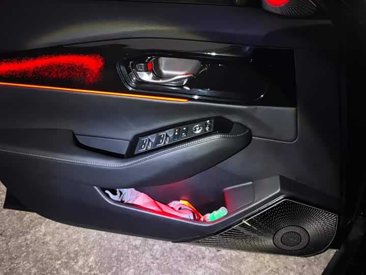 Фото 7 - Honda Accord