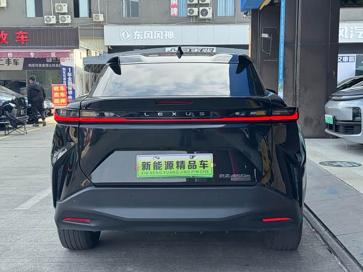 Фото 5 - Lexus RZ