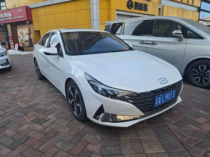 Фото 2 - Hyundai Elantra N line