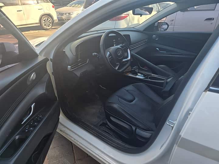 Фото 4 - Hyundai Elantra N line