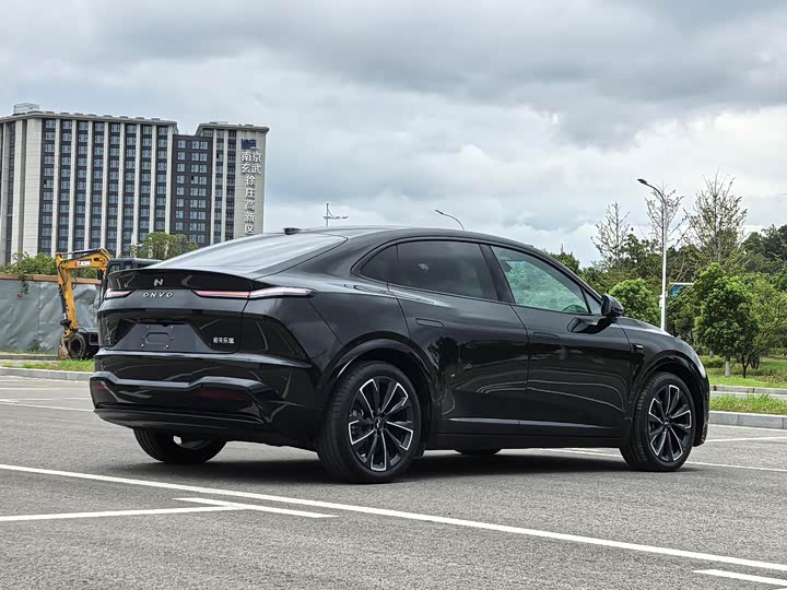 Фото 5 - Nio Onvo L60