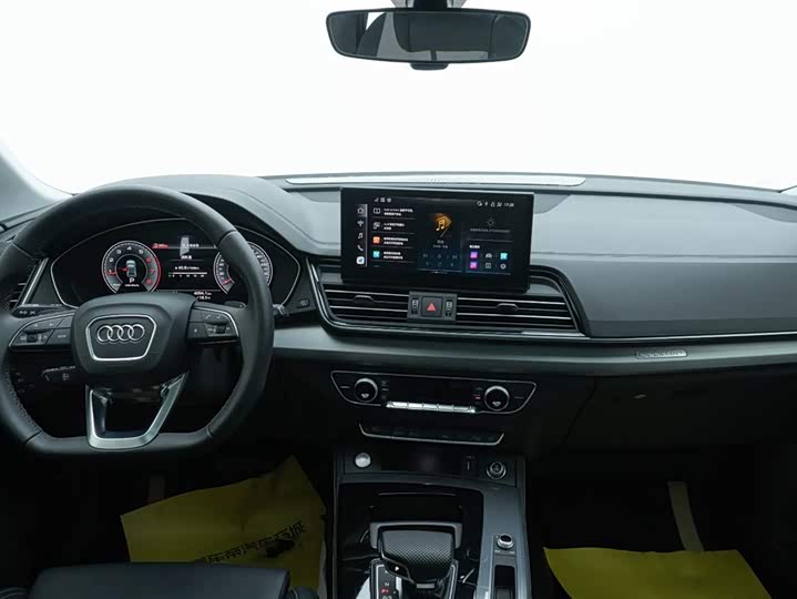 Фото 9 - Audi Q5L