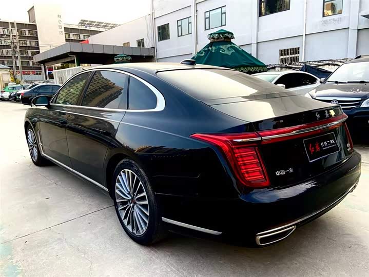 Фото 7 - Hongqi H9