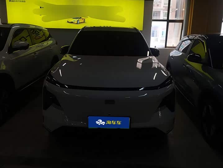 Фото 2 - Geely Galaxy L7