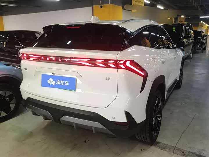 Фото 3 - Geely Galaxy L7