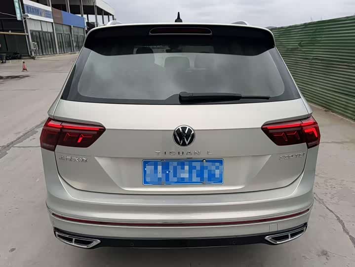 Фото 4 - Volkswagen Tiguan L Pro