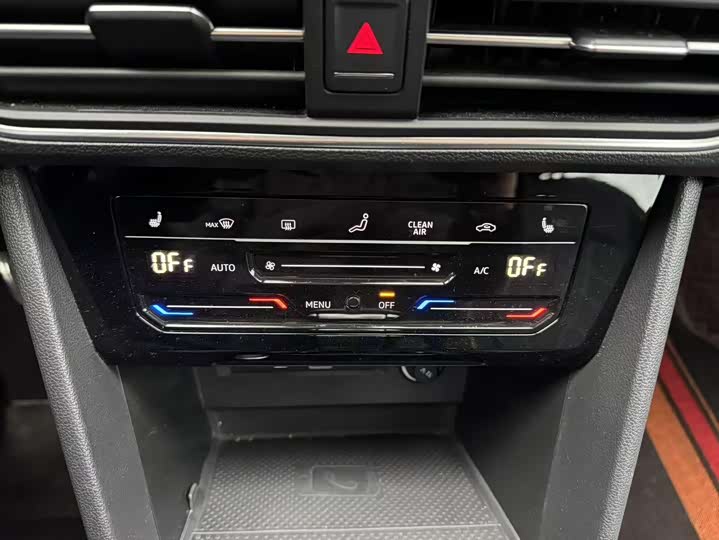 Фото 9 - Volkswagen Tiguan L Pro