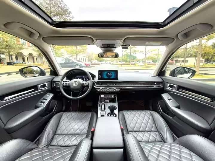 Фото 4 - Honda Civic