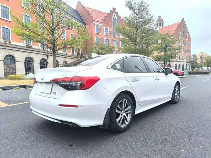 Фото 9 - Honda Civic