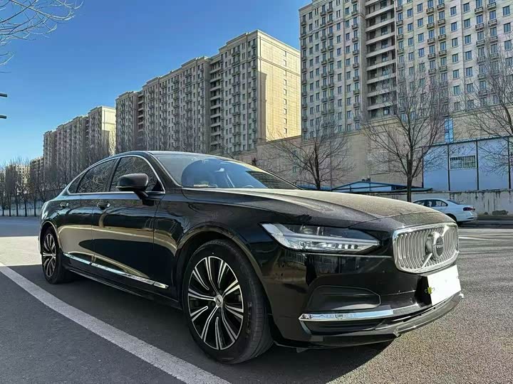 Фото 3 - Volvo S90