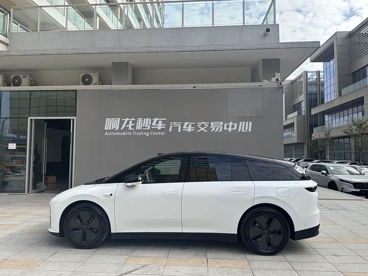 Фото 7 - LiXiang i6