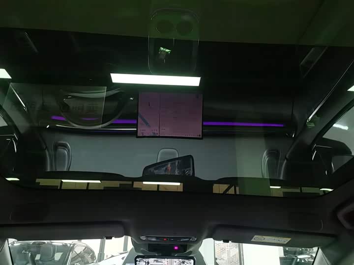 Фото 8 - XPeng G7