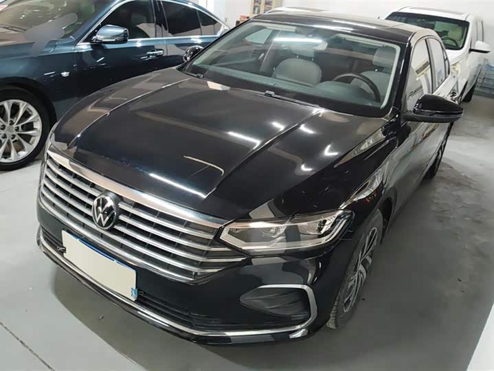 Фото 1 - Volkswagen Lavida