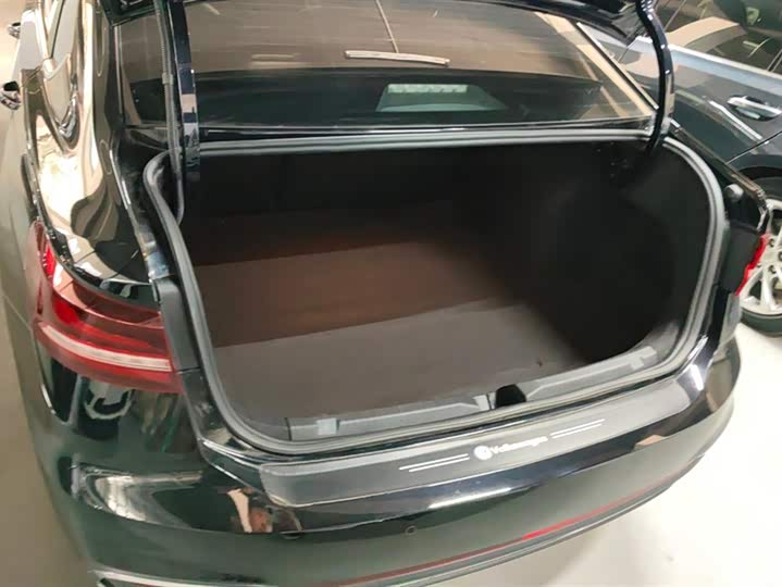 Фото 4 - Volkswagen Lavida