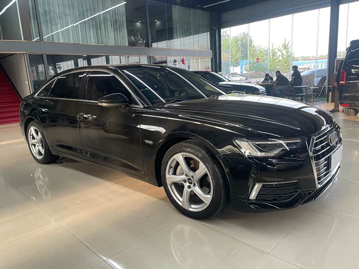 Фото 3 - Audi A6L