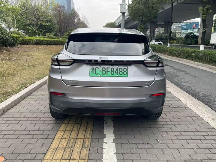 Фото 7 - Geely Geometry C