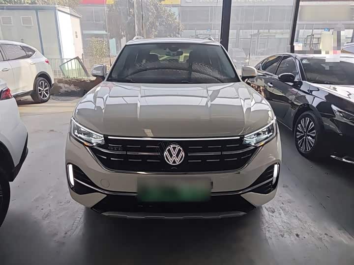 Фото 3 - Volkswagen Tayron GTE Hybrid