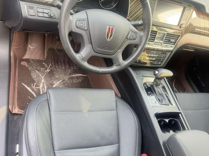 Фото 8 - Hongqi H7