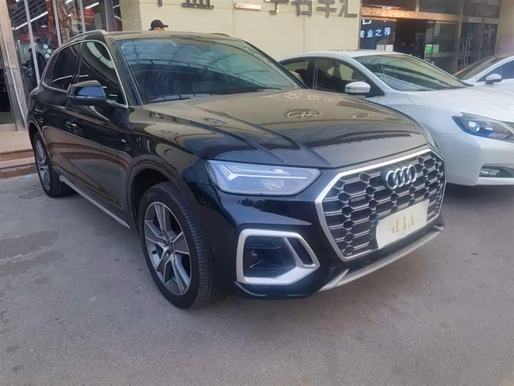 Фото 3 - Audi Q5L