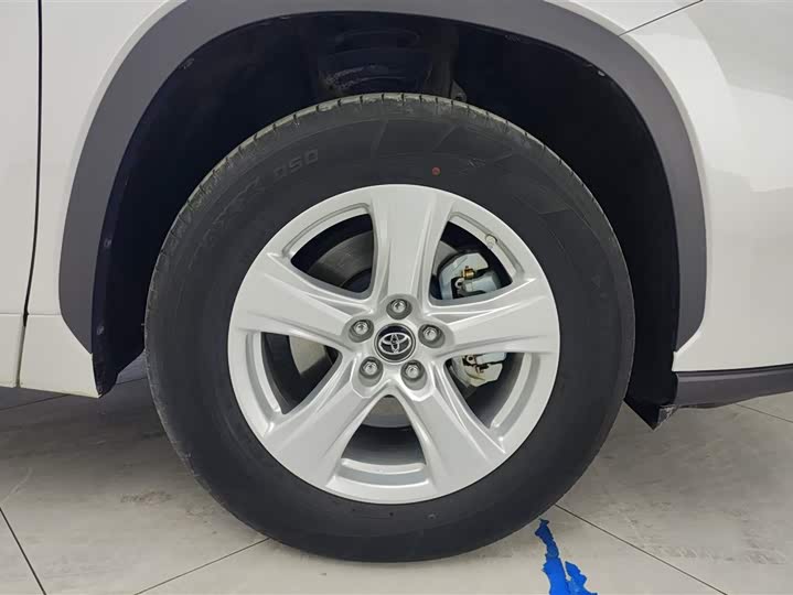 Фото 6 - Toyota Highlander