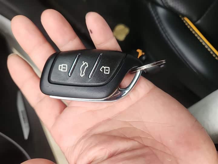 Фото 9 - MG Motor 5 Scorpio