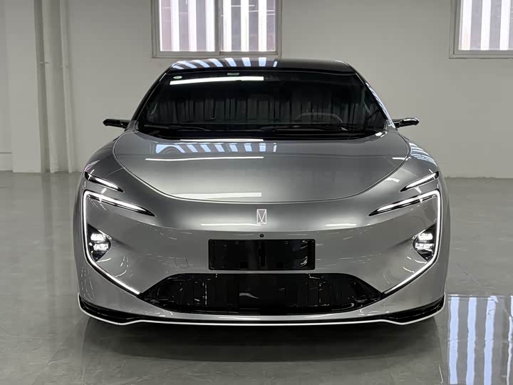 Фото 2 - Avatr 12