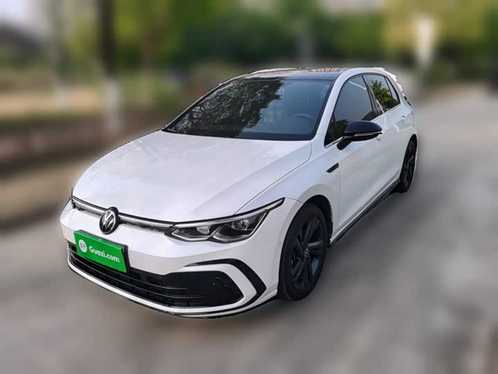 Фото 2 - Volkswagen Golf