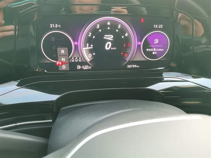 Фото 5 - Volkswagen Golf