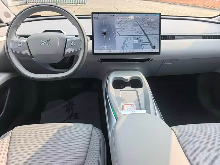 Фото 8 - XPeng Mona M03