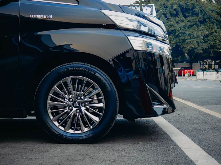 Фото 4 - Toyota Vellfire