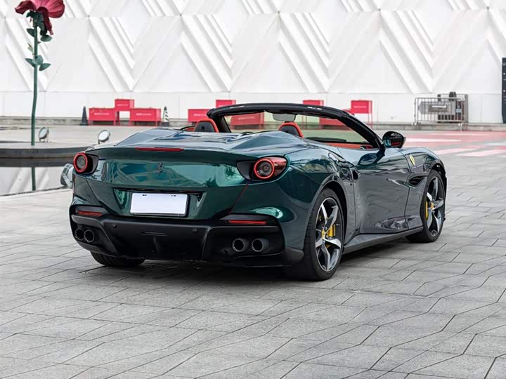 Фото 4 - Ferrari Portofino