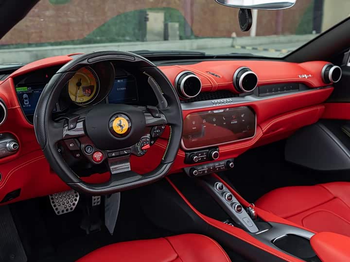 Фото 9 - Ferrari Portofino